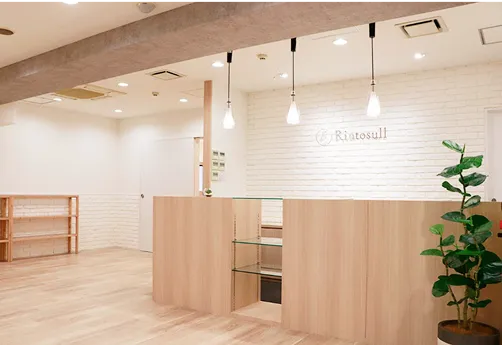 Rintosull（リントスル）店舗外観