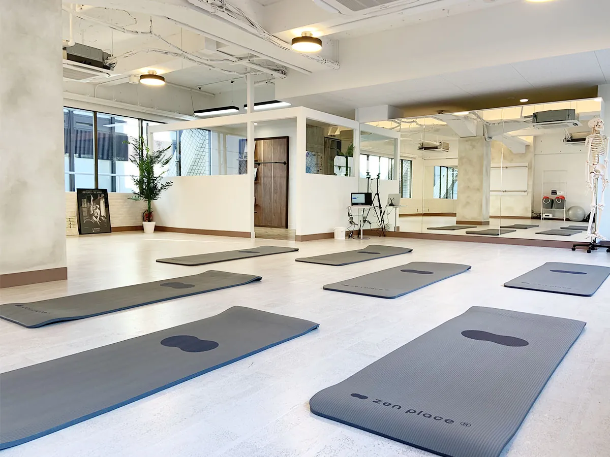 ゼンプレイスピラティス赤坂 内観 2