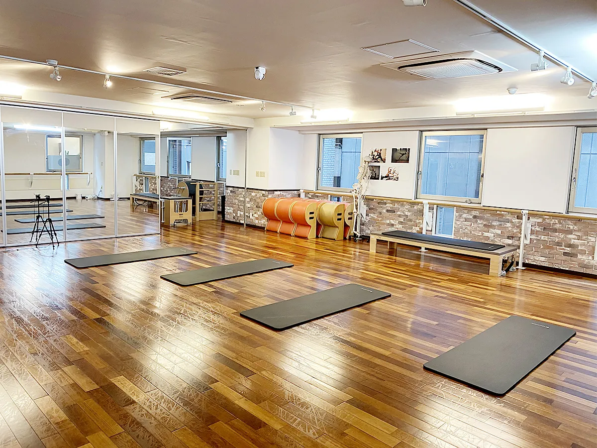ゼンプレイスピラティス銀座二丁目 内観 1
