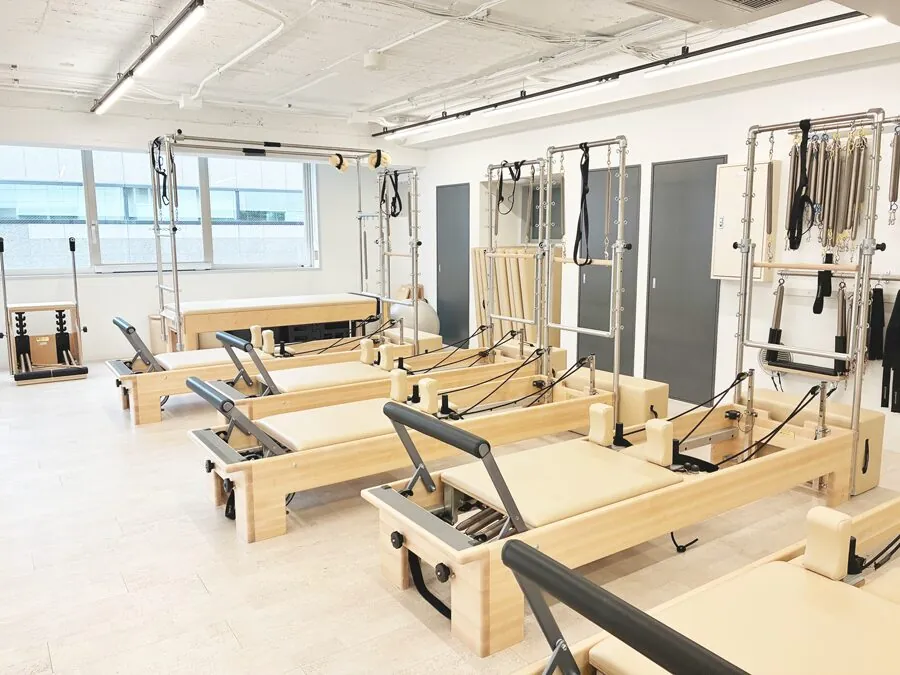 ゼンプレイスピラティス浜町 内観 2