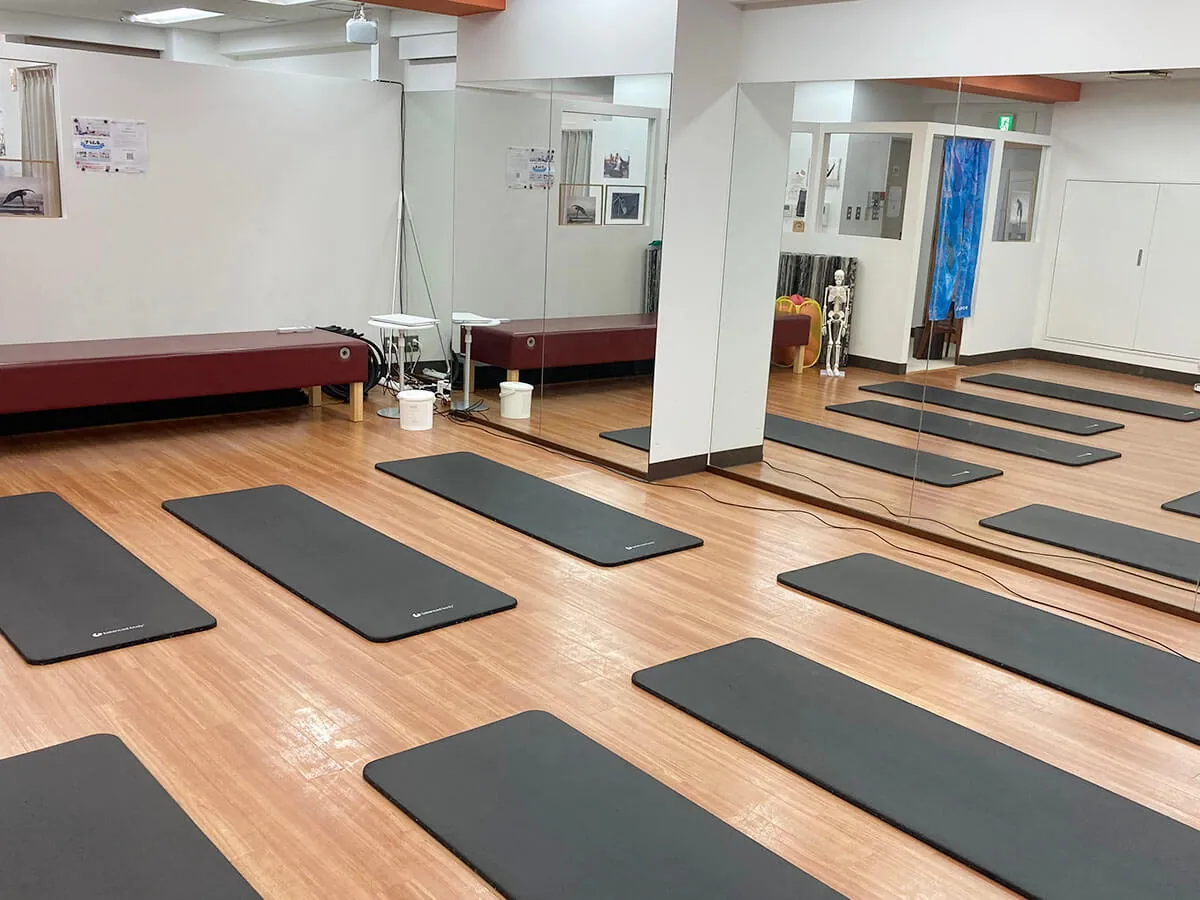 ゼンプレイスピラティス神保町 内観 2