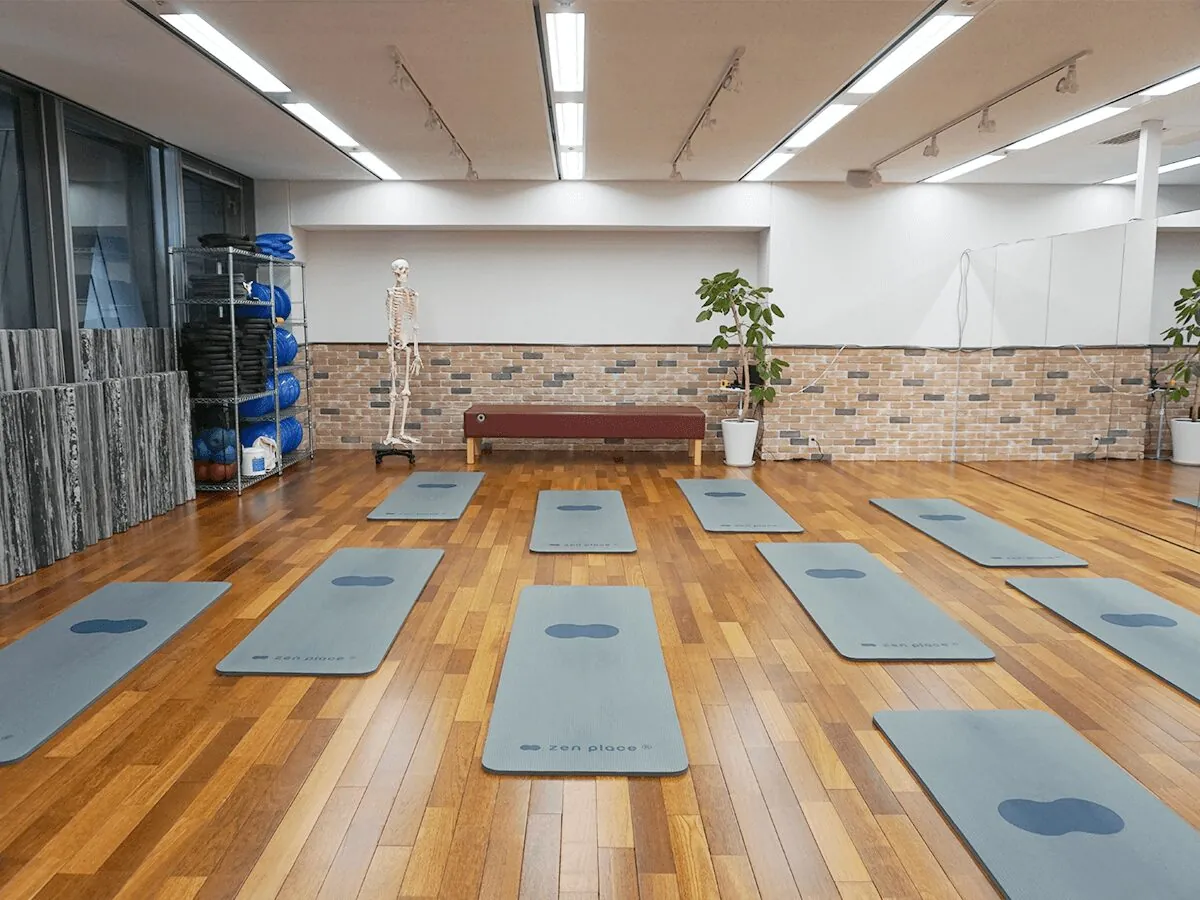 ゼンプレイスピラティス梅田 内観 3