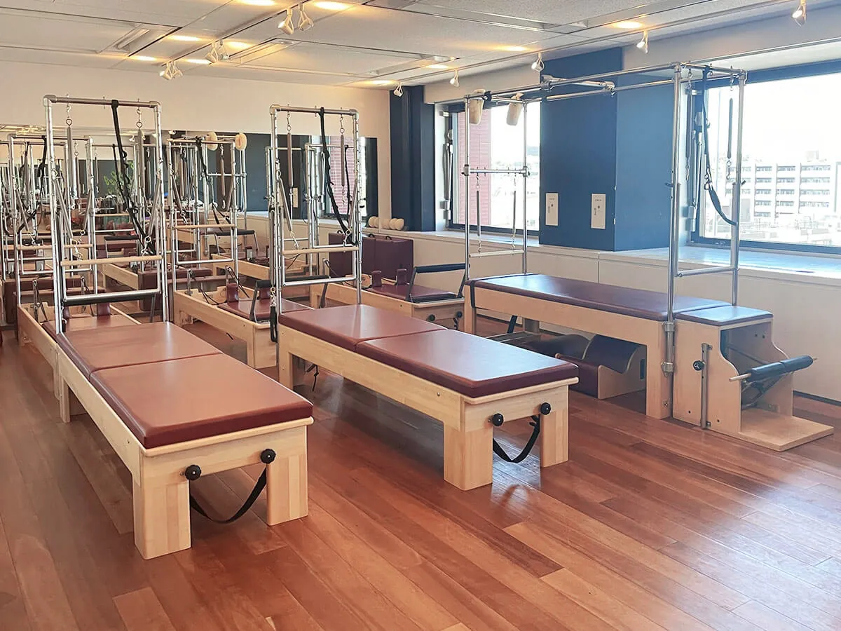 ゼンプレイスピラティス横浜元町 内観 1