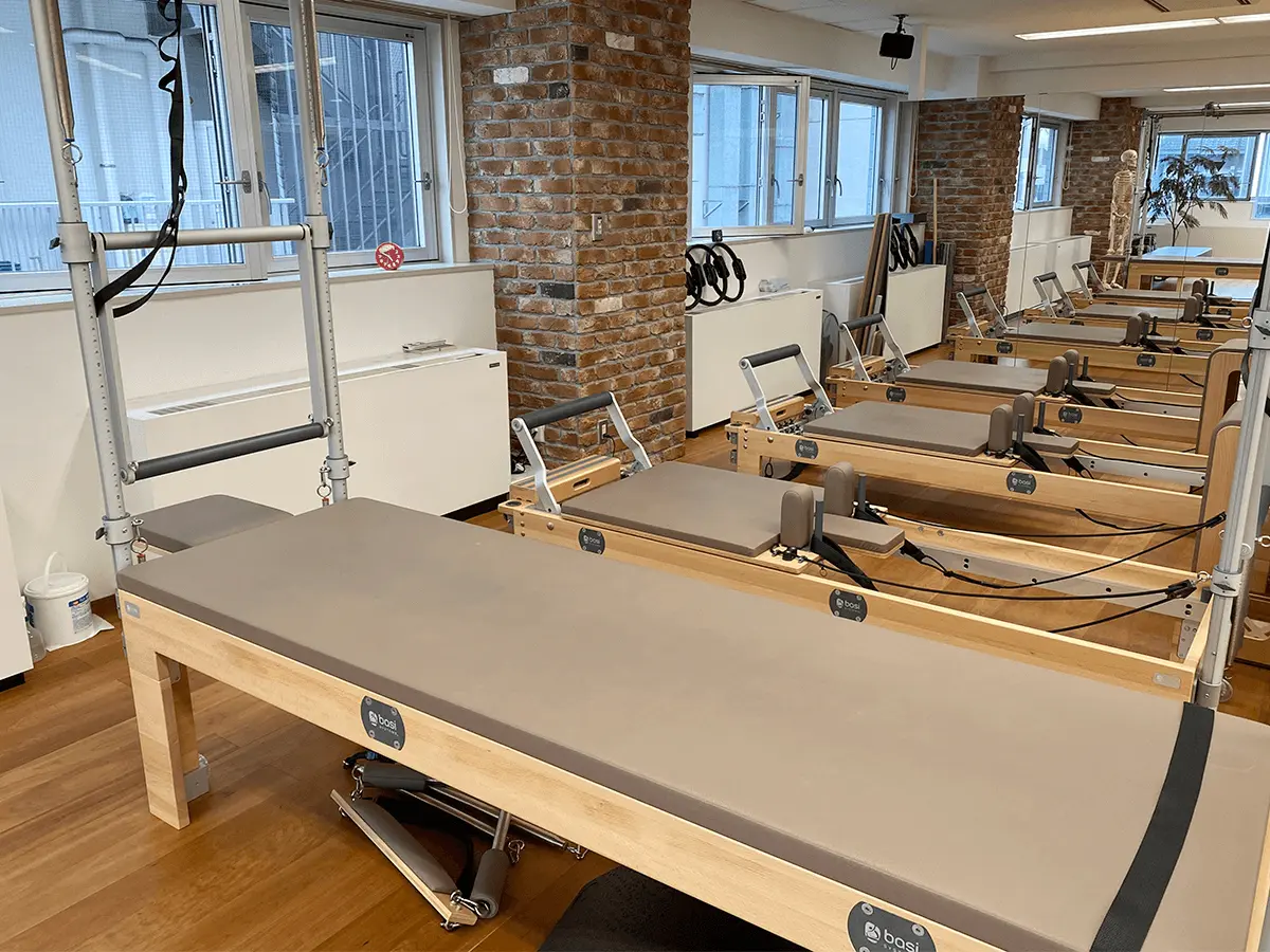 名駅 スタジオ写真 1