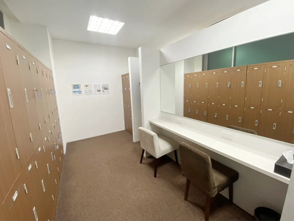 栄 スタジオ写真 4