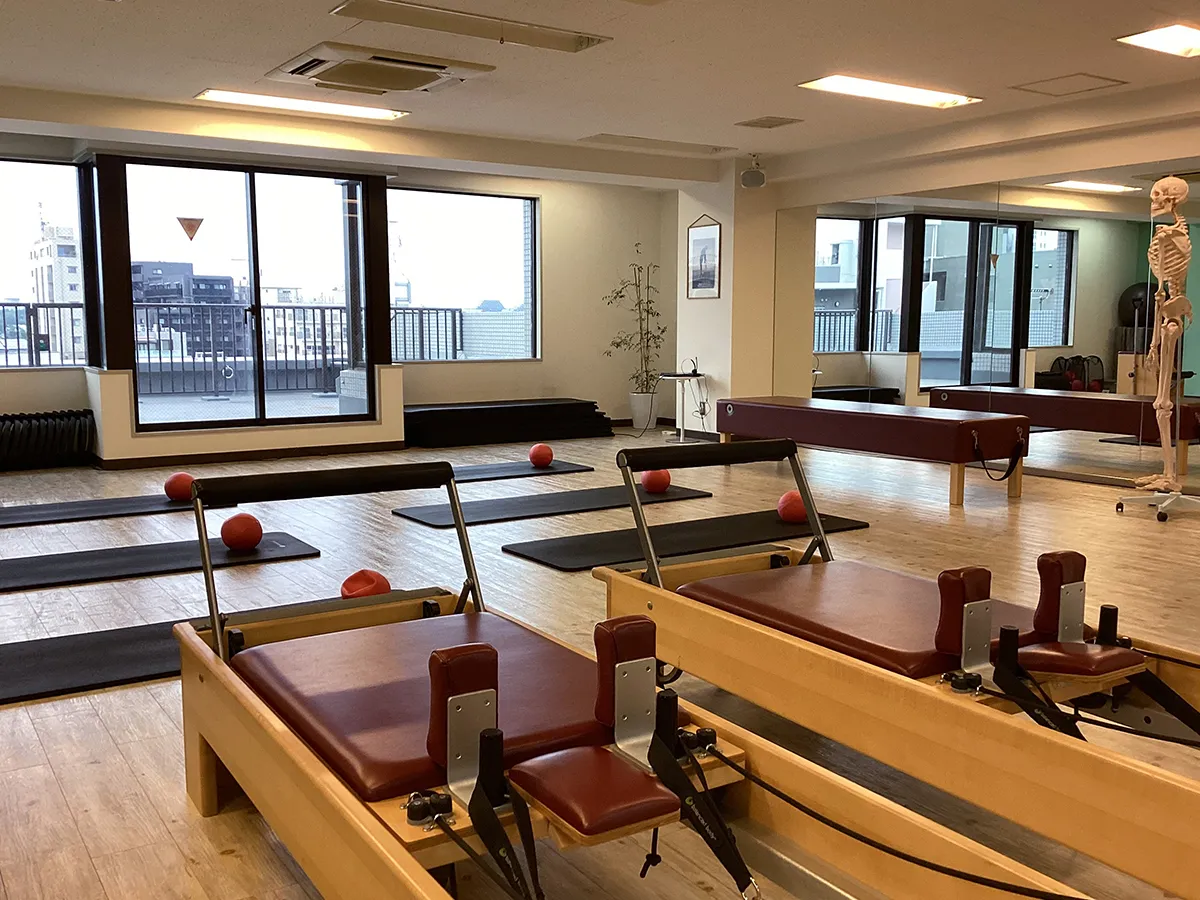 ゼンプレイスピラティス調布 内観 2