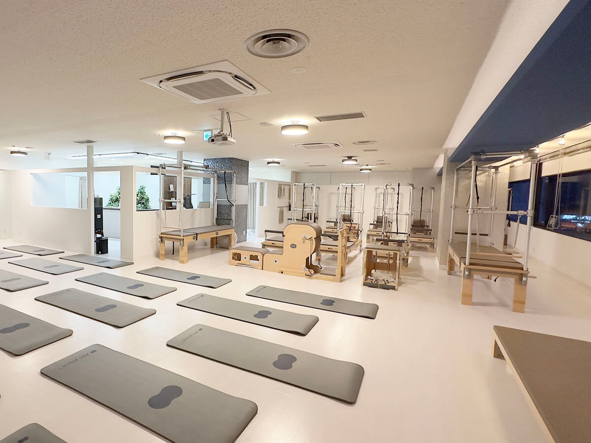 ゼンプレイスピラティス新潟 内観 1