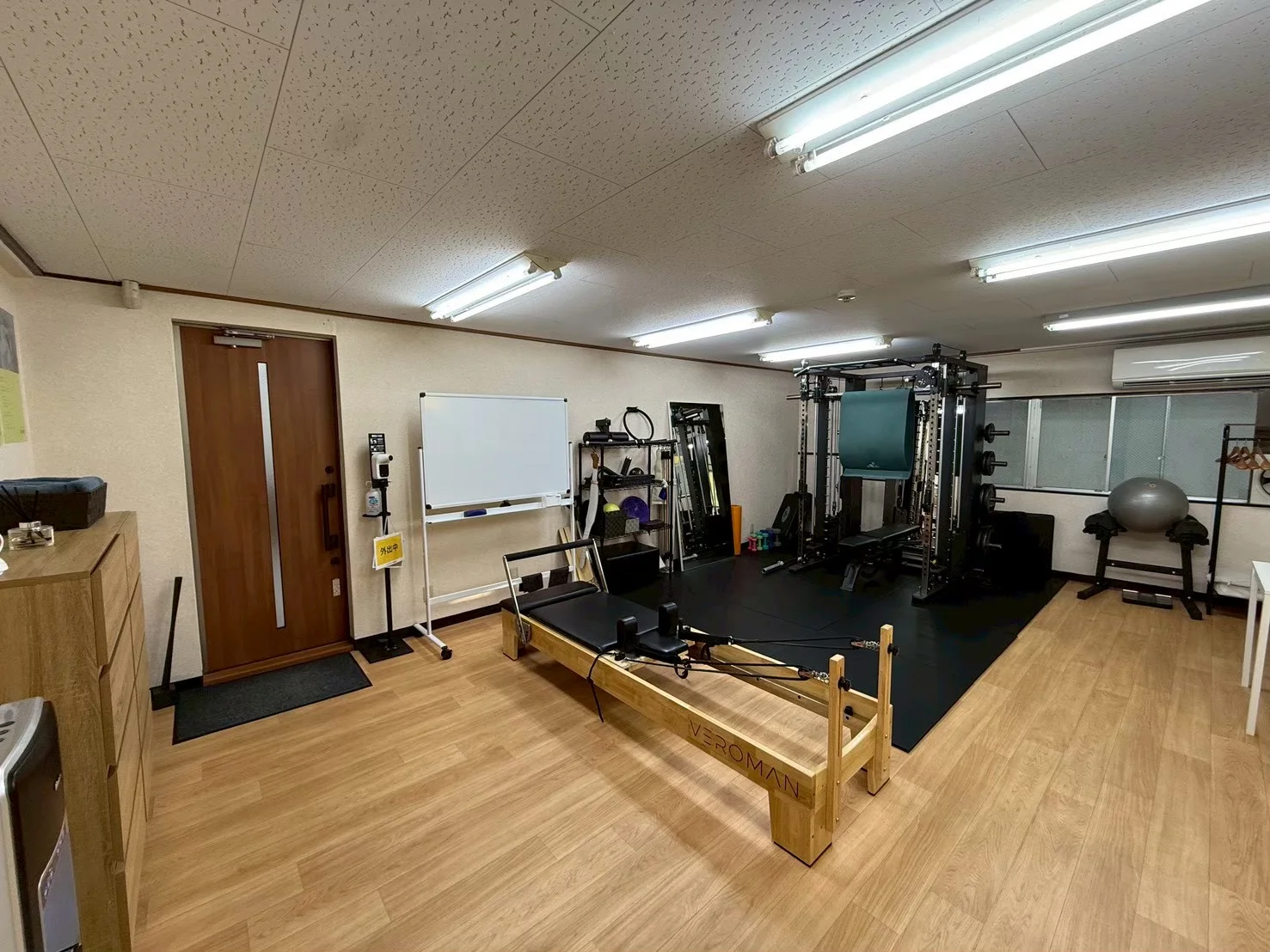 エレメント鶴見 内観 1